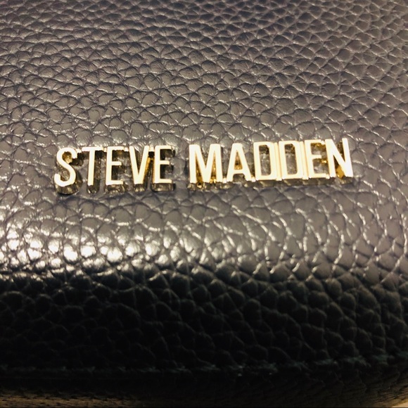 SOLD Steve Madden Bag - Picture 5 of 9